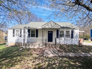 Building Photo - 149 Dellway Dr