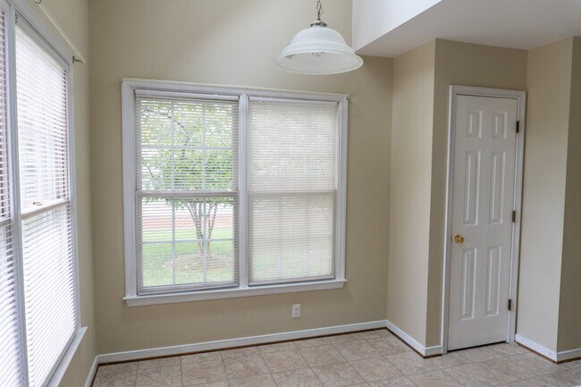 Building Photo - 12420 Grace Hill Ln