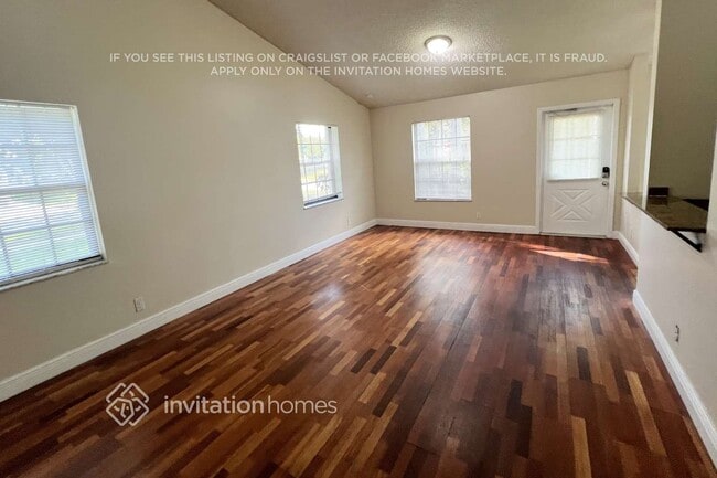 Building Photo - 842 SW 159th Terrace