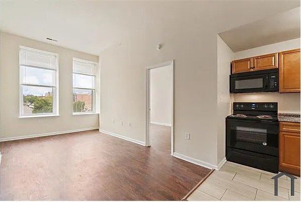 Foto del edificio - 317 E North Ave