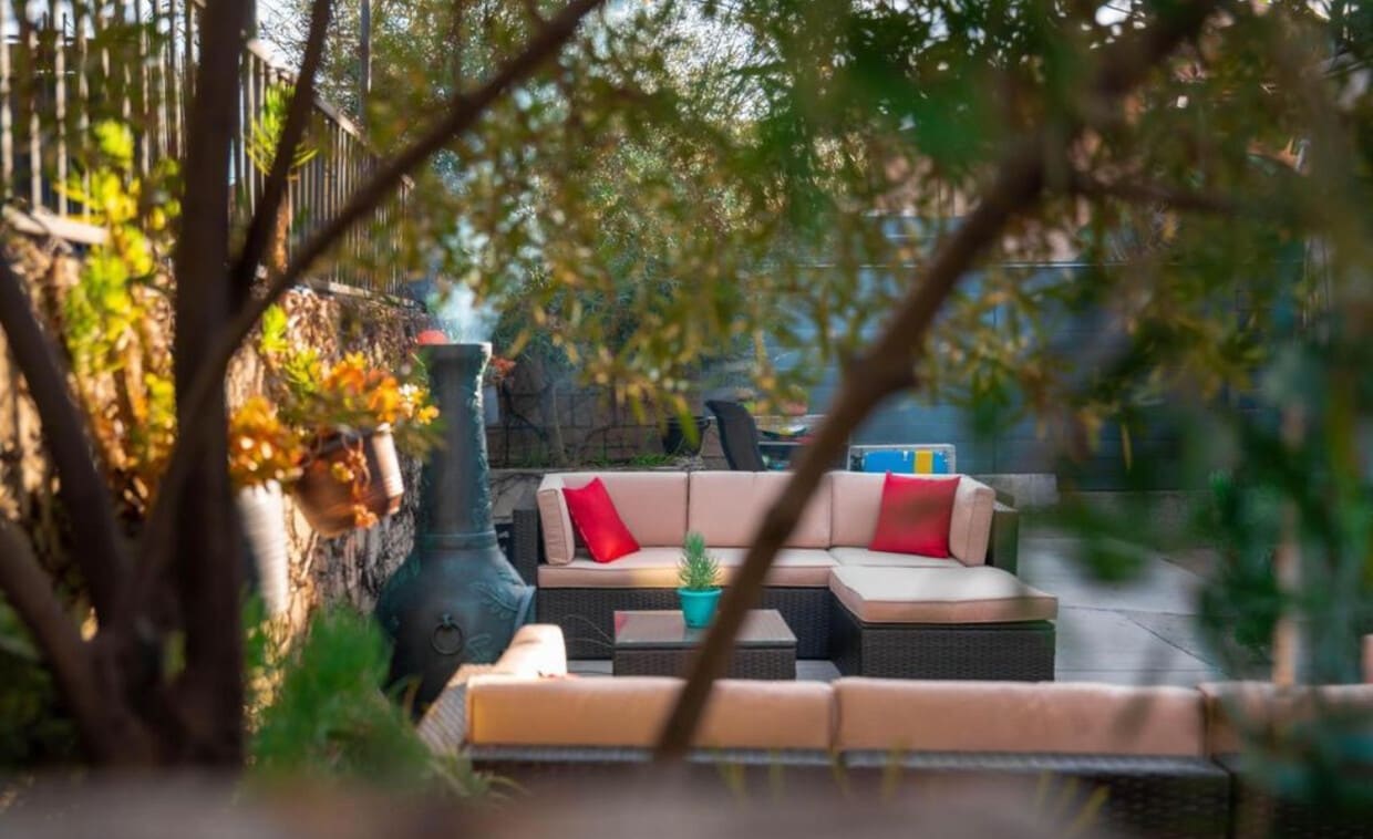 Patio - 826 1/2 N Coronado st