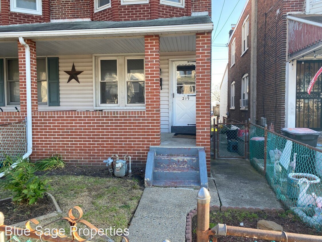 Primary Photo - 3 br, 1 bath House - 219 Worrilow St