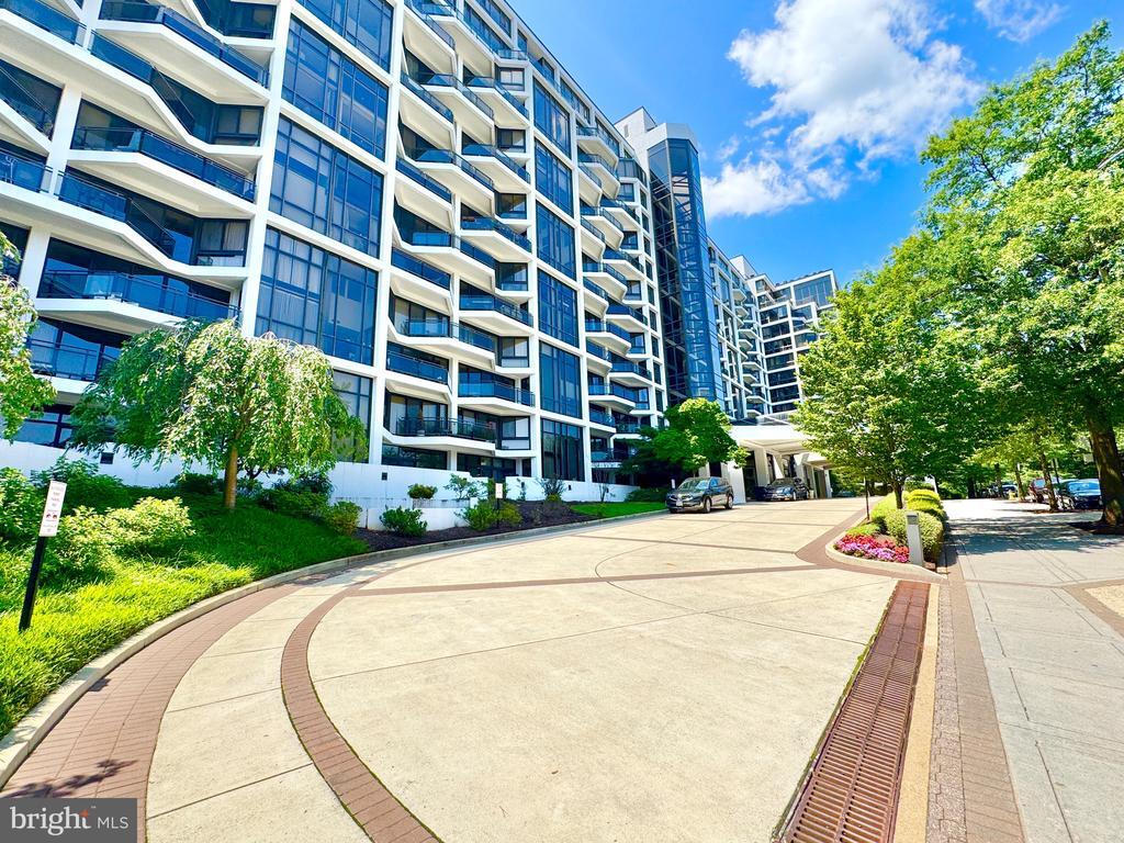 Foto principal - 1530 Key Blvd