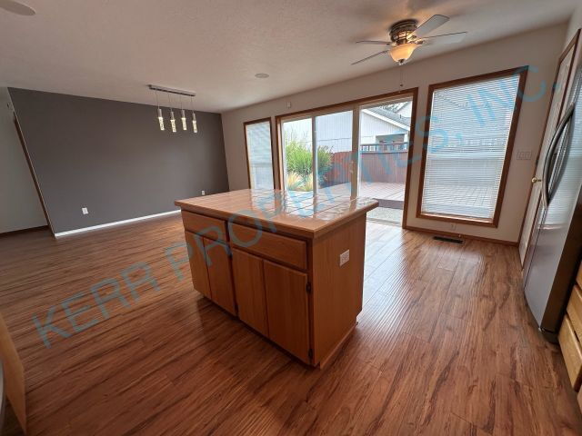 Building Photo - 14989 SE Sedona Dr