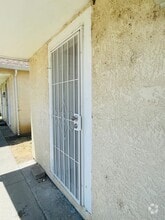 Building Photo - 316 6th St