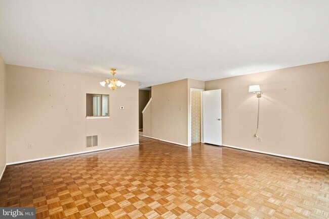 Foto del edificio - 22 Hamlet Dr