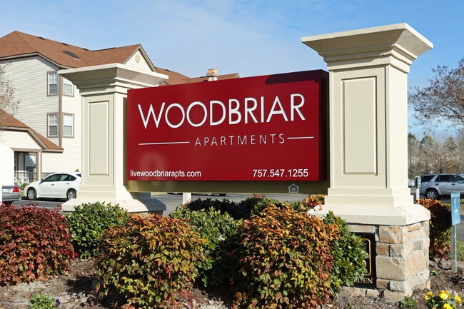 Letreros - Woodbriar Apartment Homes