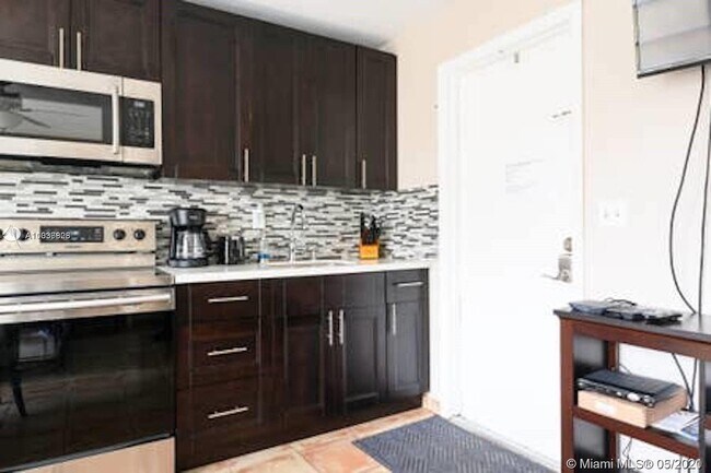 Foto del edificio - 531 NE 10th Ave