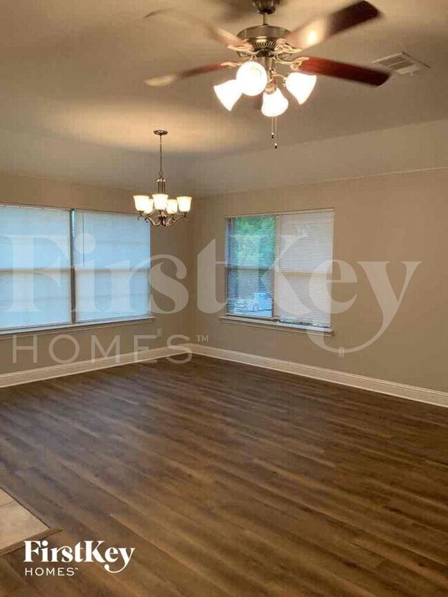 Building Photo - 627 Canvas Ct