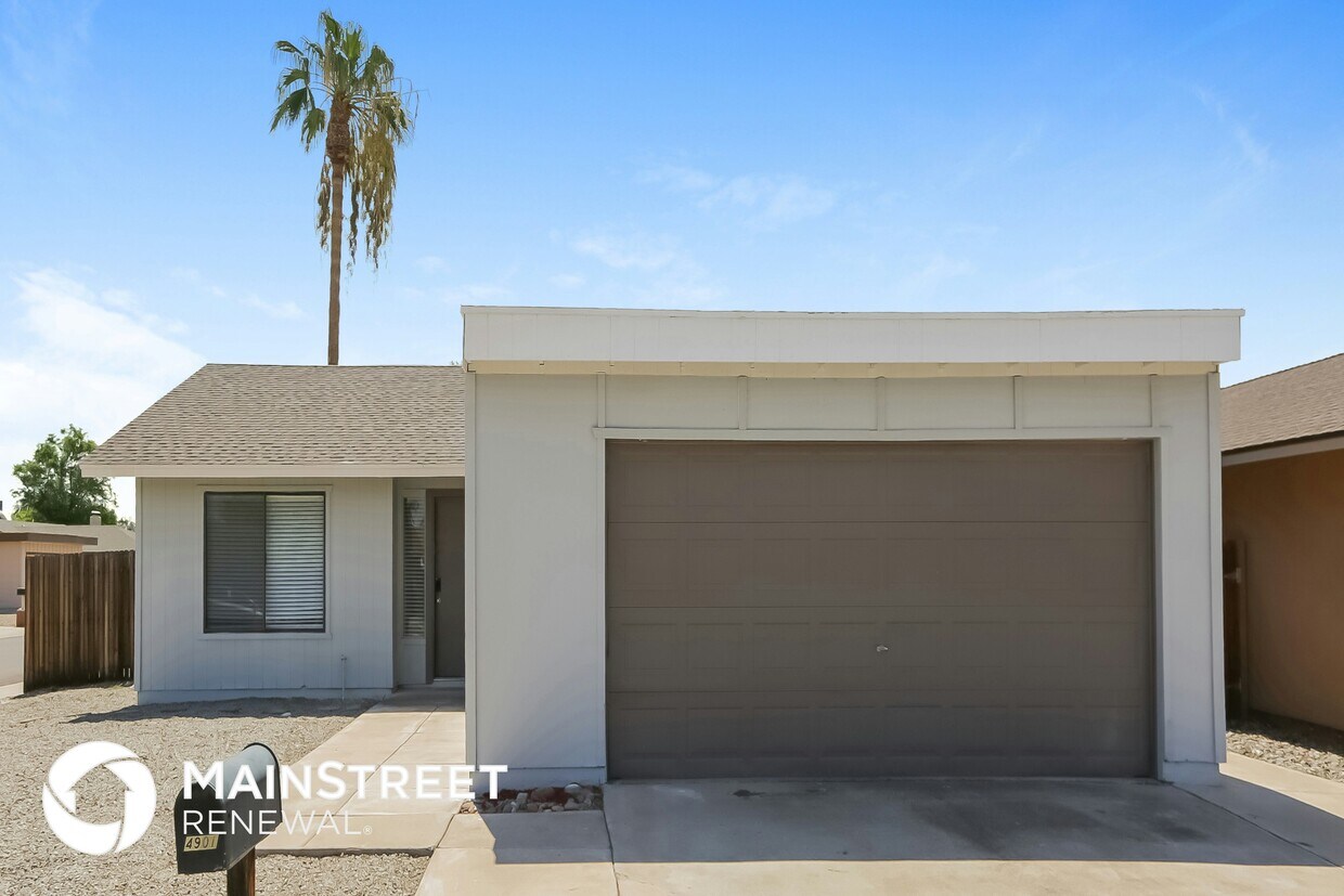 Foto principal - 4901 W Puget Ave