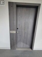 Building Photo - 25 Richmond St E