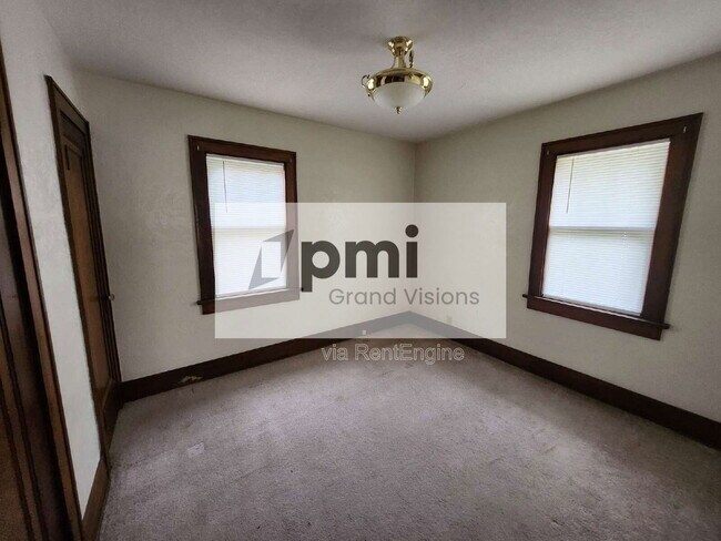 Foto del edificio - 303 E Kellar Ln