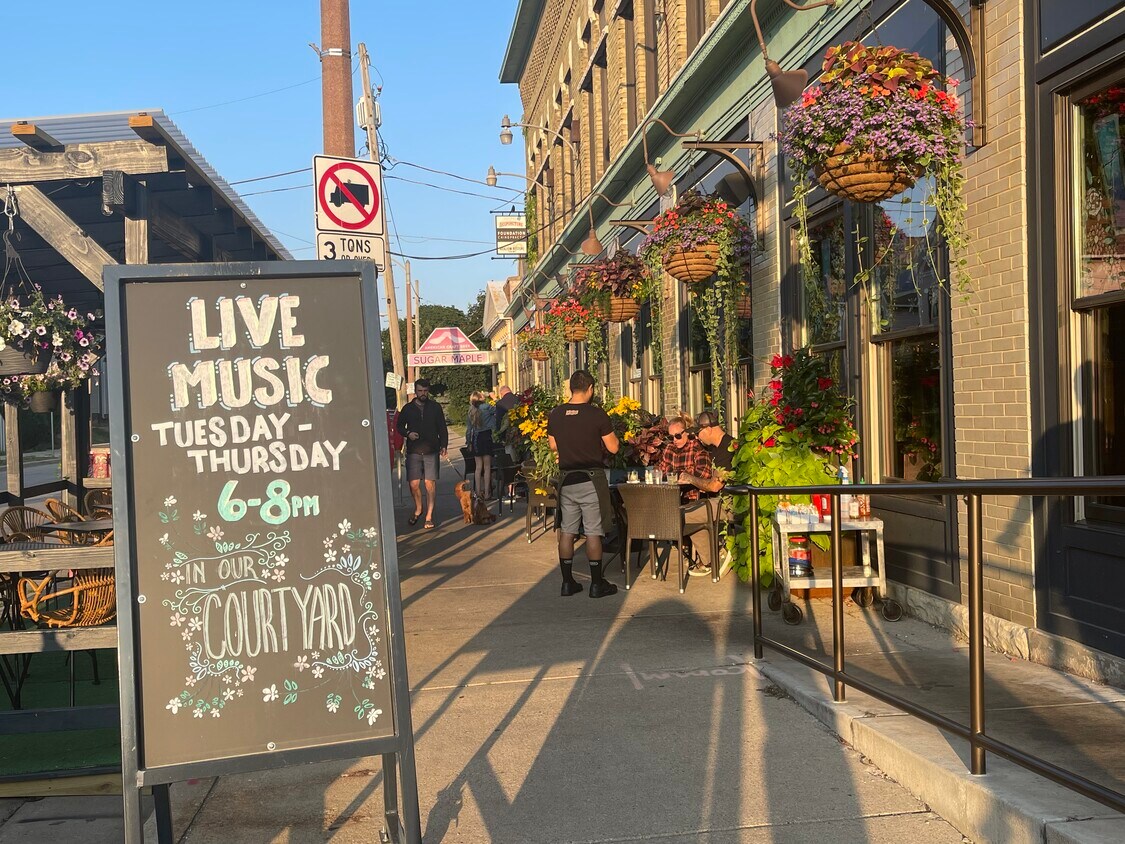 3411 S Howell Ave Unit 1, Milwaukee, WI 53207 Apartments 3411 S