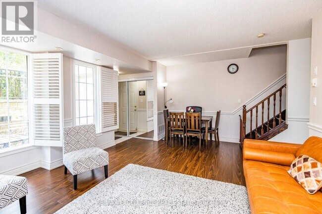 Building Photo - 5 Everson Dr