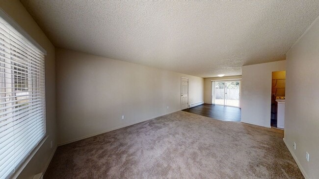 Foto del edificio - 17508-17510 8TH AVE E