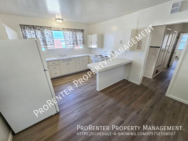 Foto del edificio - 2338 Van Buren Ave