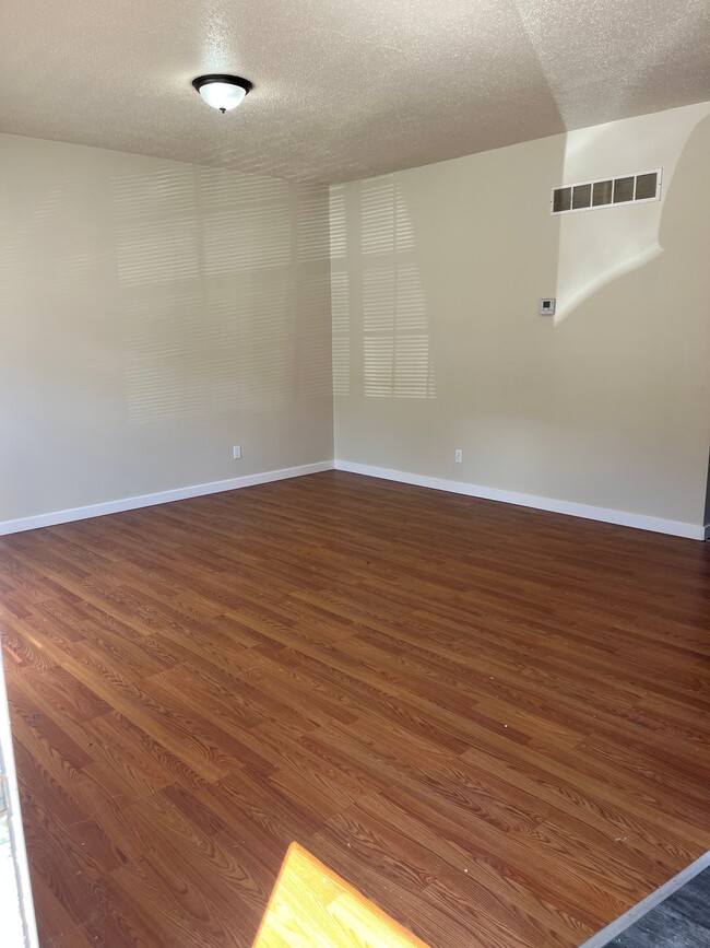 1017 Westward Trails Dr Unit A, Imperial, MO 63052 Apartments in