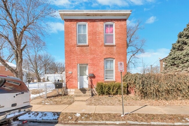 Building Photo - 7315 Vermont Ave