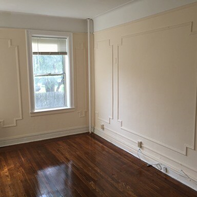 Building Photo - 115 Christie St
