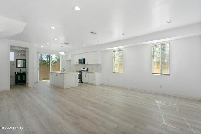 Building Photo - 21824 Elkwood St