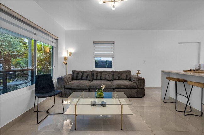 Foto del edificio - 627 SW 7th Ave