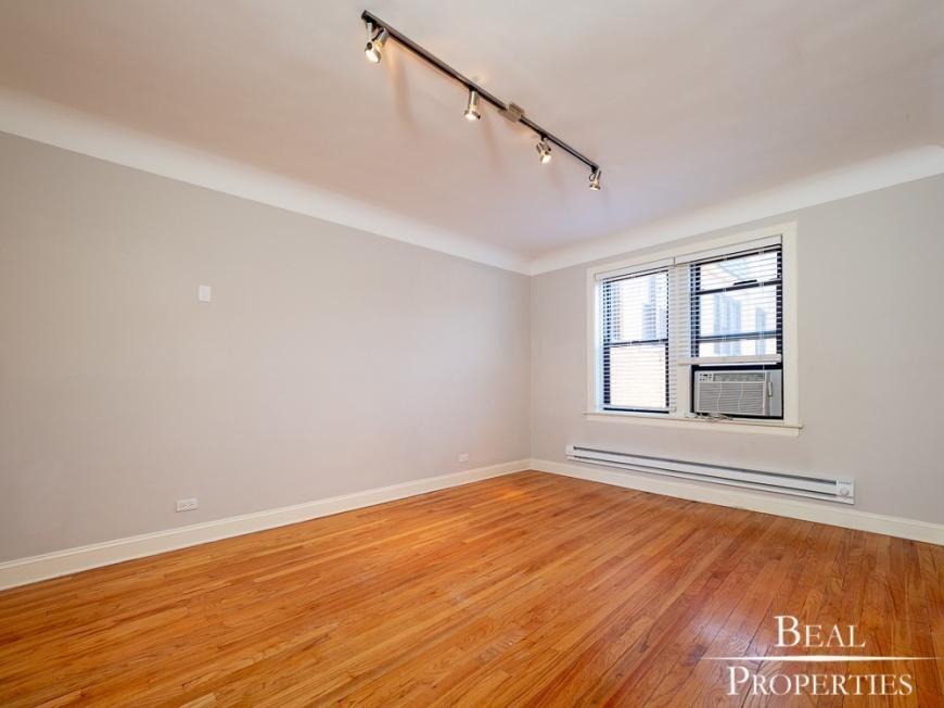 Primary Photo - 1 bedroom in CHICAGO IL 60647