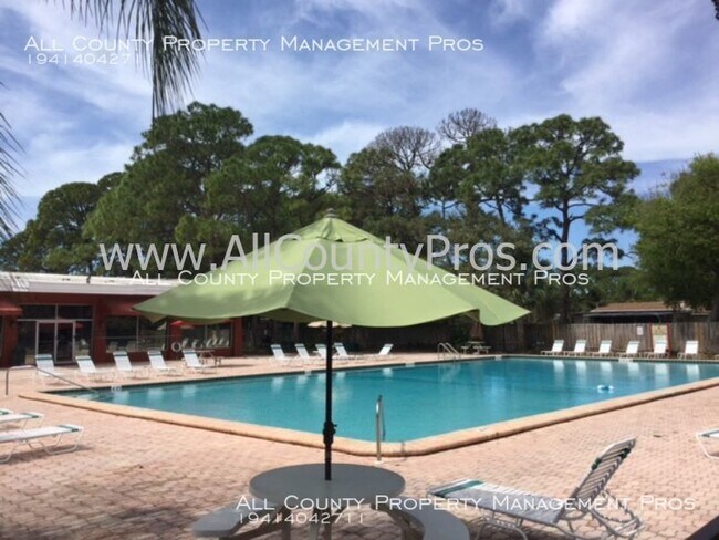 Foto del edificio - 2740 Coconut Bay Ln