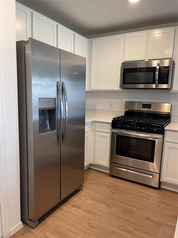 Building Photo - 27015 Breakaway Ln