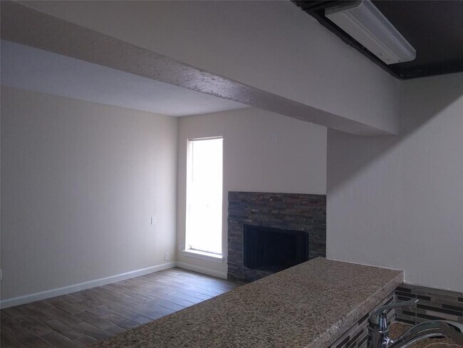 Foto del edificio - 9350 Country Creek St