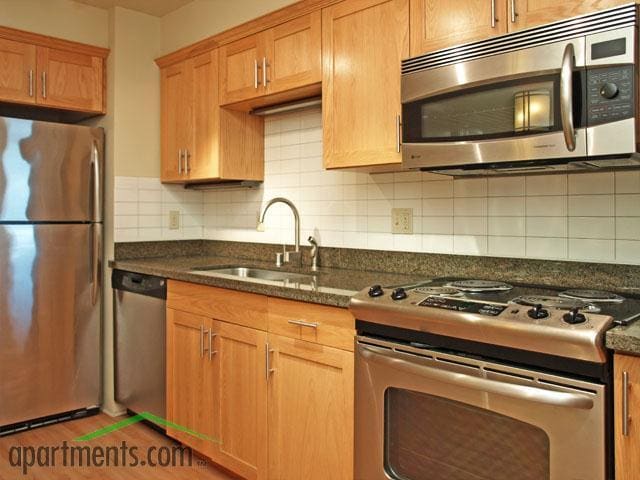 Building Photo - The Cedars