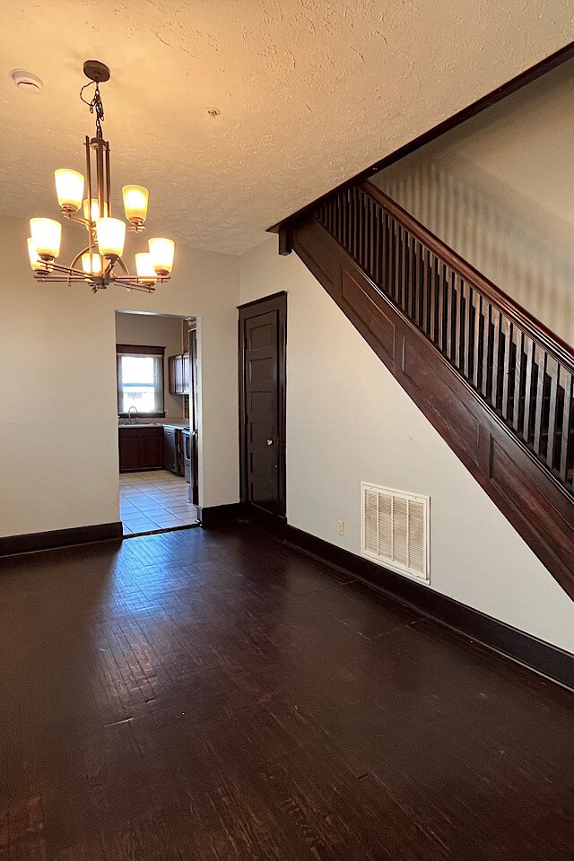 Building Photo - 1841 N Talbott St