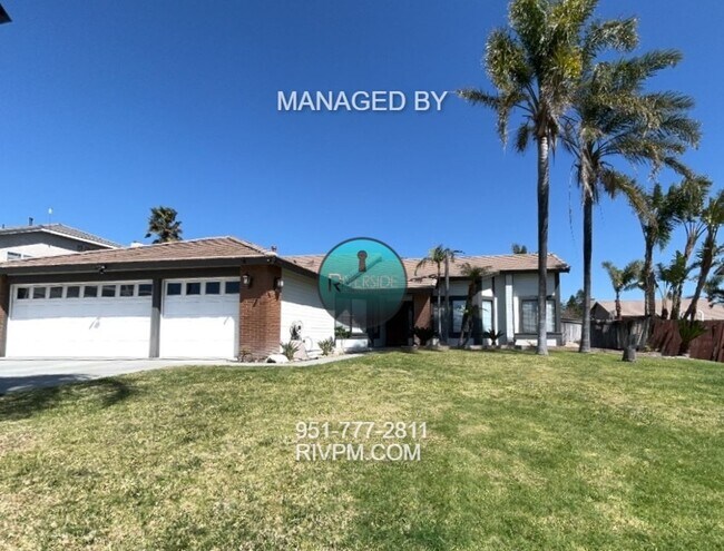 Foto del edificio - DREAM RENTAL POOL HOME IN RIALTO!!