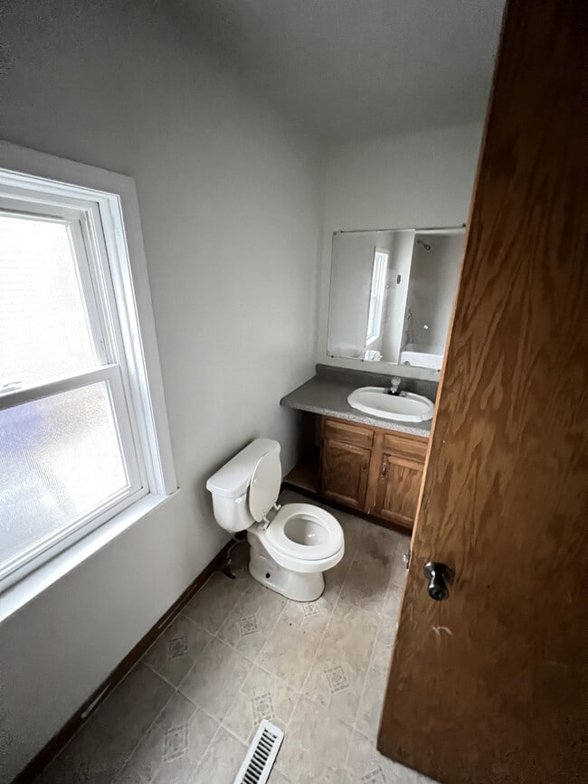 Foto del edificio - 5814 10th Ave