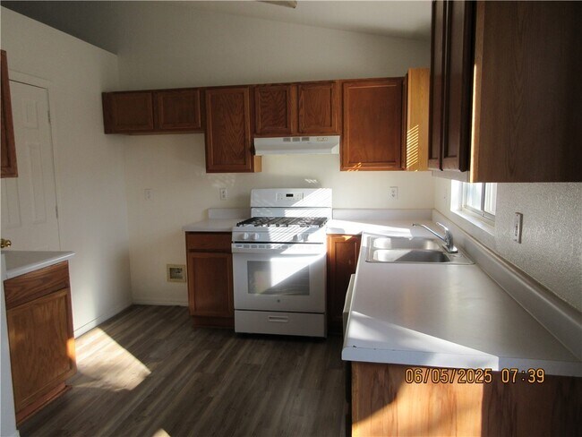 Foto del edificio - 2619 Crozier Ave