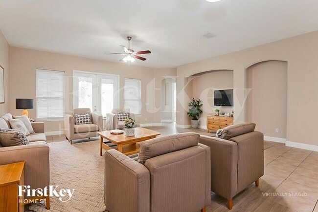 Building Photo - 1656 Fairway Ridge Dr