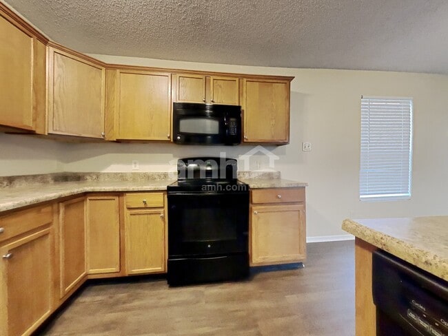 Building Photo - 1545 Fortner Dr