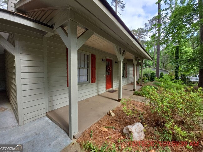 Foto del edificio - 3937 Woodland Cir SE