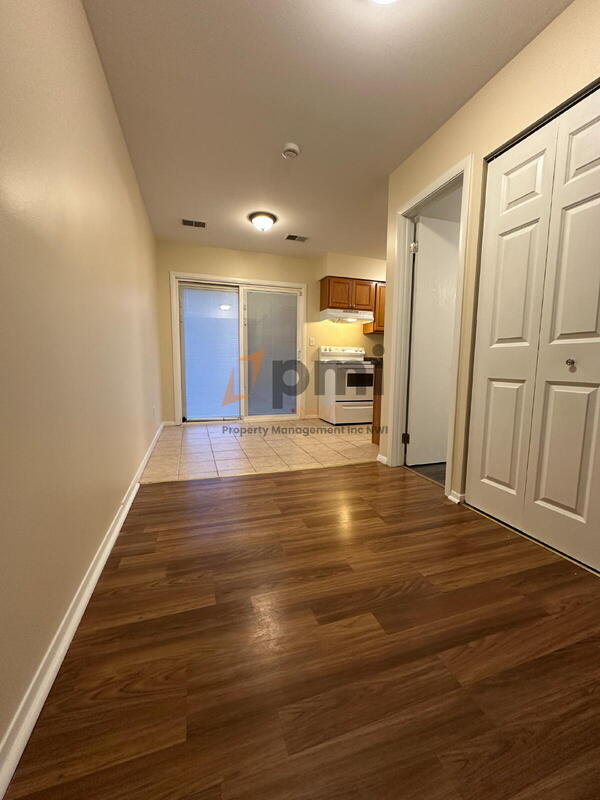 Foto del edificio - 2217 Yorktowne Dr