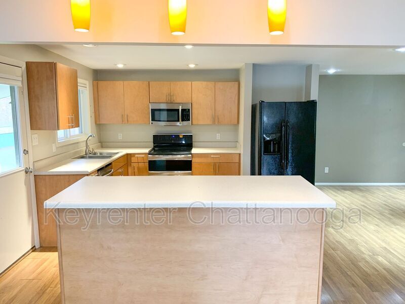 Photo - 1023 N Runyan Dr.