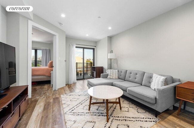 Building Photo - 30-82 Crescent Street 7B