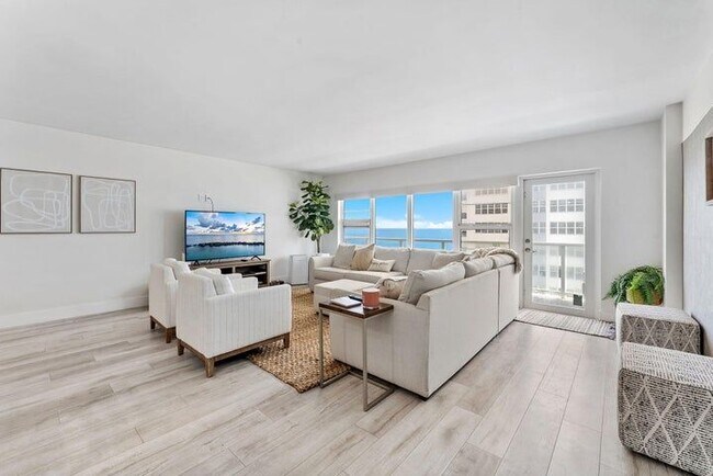 Building Photo - 3750 Galt Ocean Dr