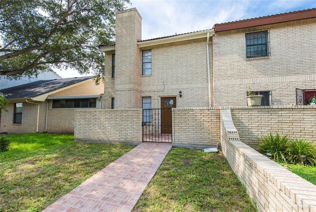 Primary Photo - 1121 Redbud Ave