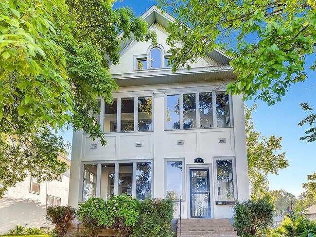 Foto del edificio - Minneapolis Duplex for Rent