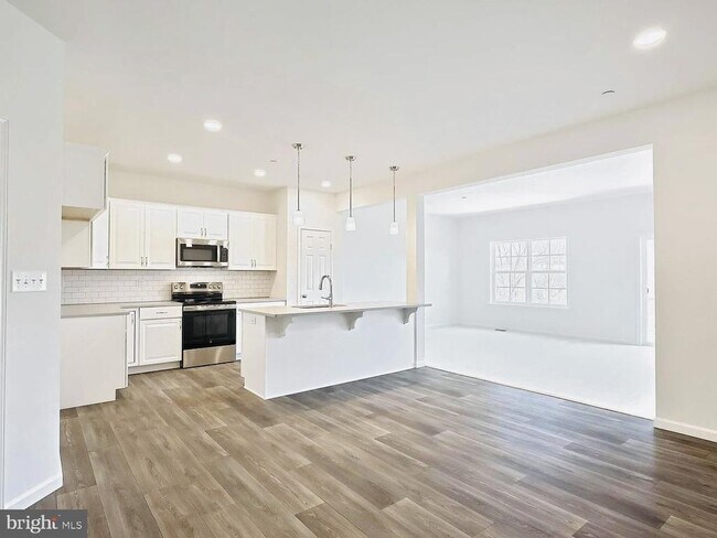 Foto del edificio - 7884 Briarwood Dr