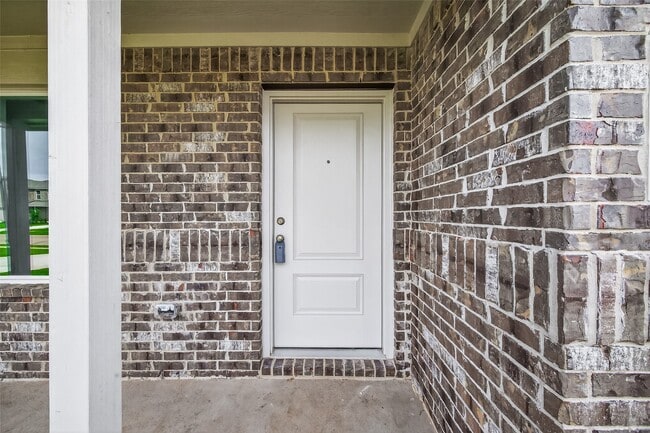 Building Photo - 29023 Grazing Plns Ln