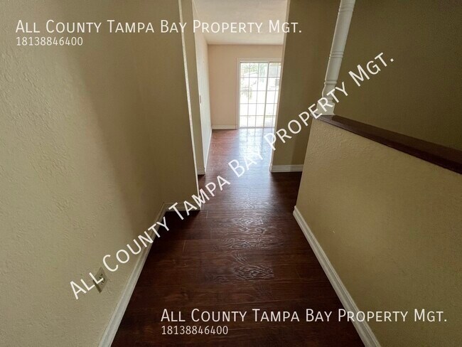 Building Photo - 5620 Kenny Dr