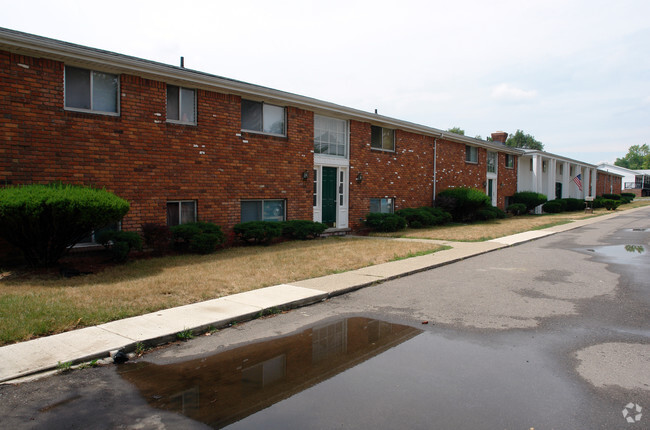 Building Photo - Heritage & Crestwood Apartments