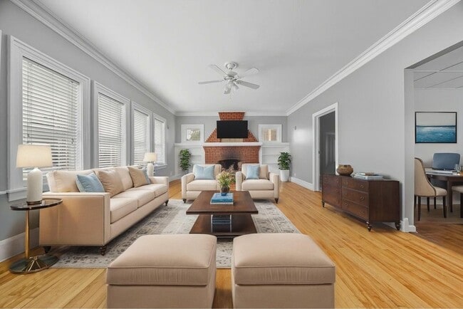 Foto del edificio - 2418 Burr Oak Ave