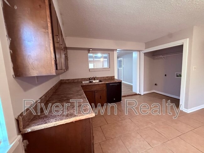 Building Photo - 4598 Bolen Huse Rd