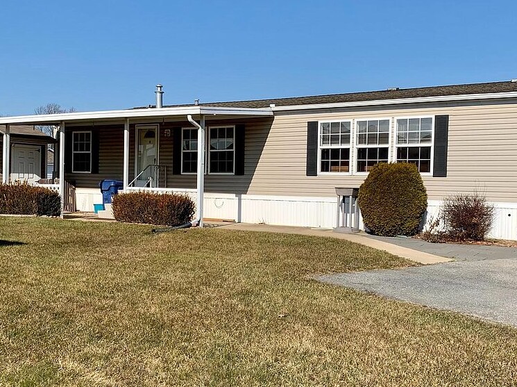 Foto principal - 557 Holly Dr